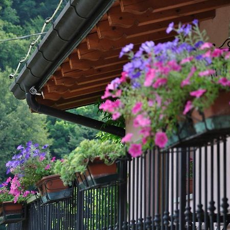 Albergo Trattoria Dazze Marcheno Exterior photo